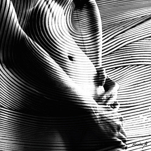 Série noir et blanc " L'équilibre fragile " - Kristine M